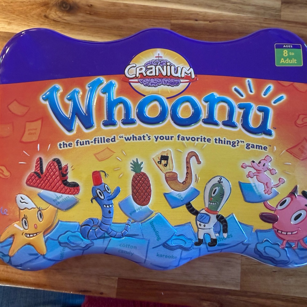 Whoonu game by Cranium games